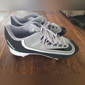 Nike Huarache SL G6 Nike Metal Gray and Black Baseball Cleats Size 11.5